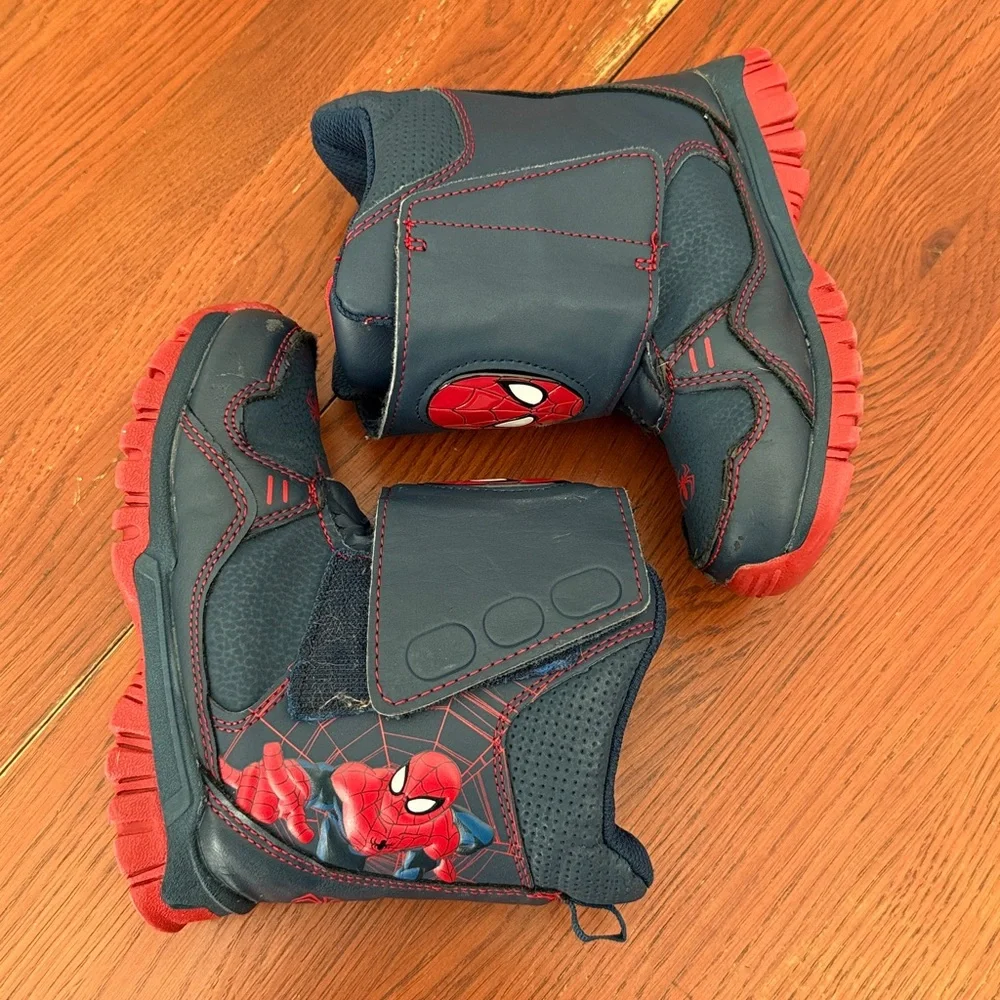 Marvel | Light Up Spider-Man Snowboots for Toddlers